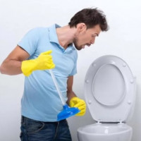 L'odeur des eaux usées dans les toilettes: un aperçu des causes possibles et des solutions