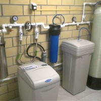 Systèmes de purification de l'eau pour une maison de campagne: classification des filtres + méthodes de purification de l'eau