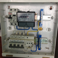 Connexion d'un compteur électrique monophasé et de machines automatiques: schémas standard et règles de connexion