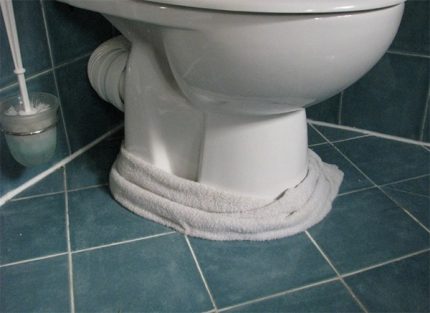 Étude sur les toilettes : voilà pourquoi vous n'oublierez plus jamais de  baisser le couvercle de la cuvette 